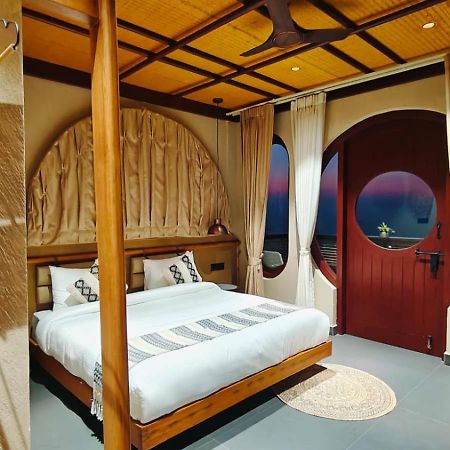 Himalayan Hobbit House Hotel Almora Luaran gambar