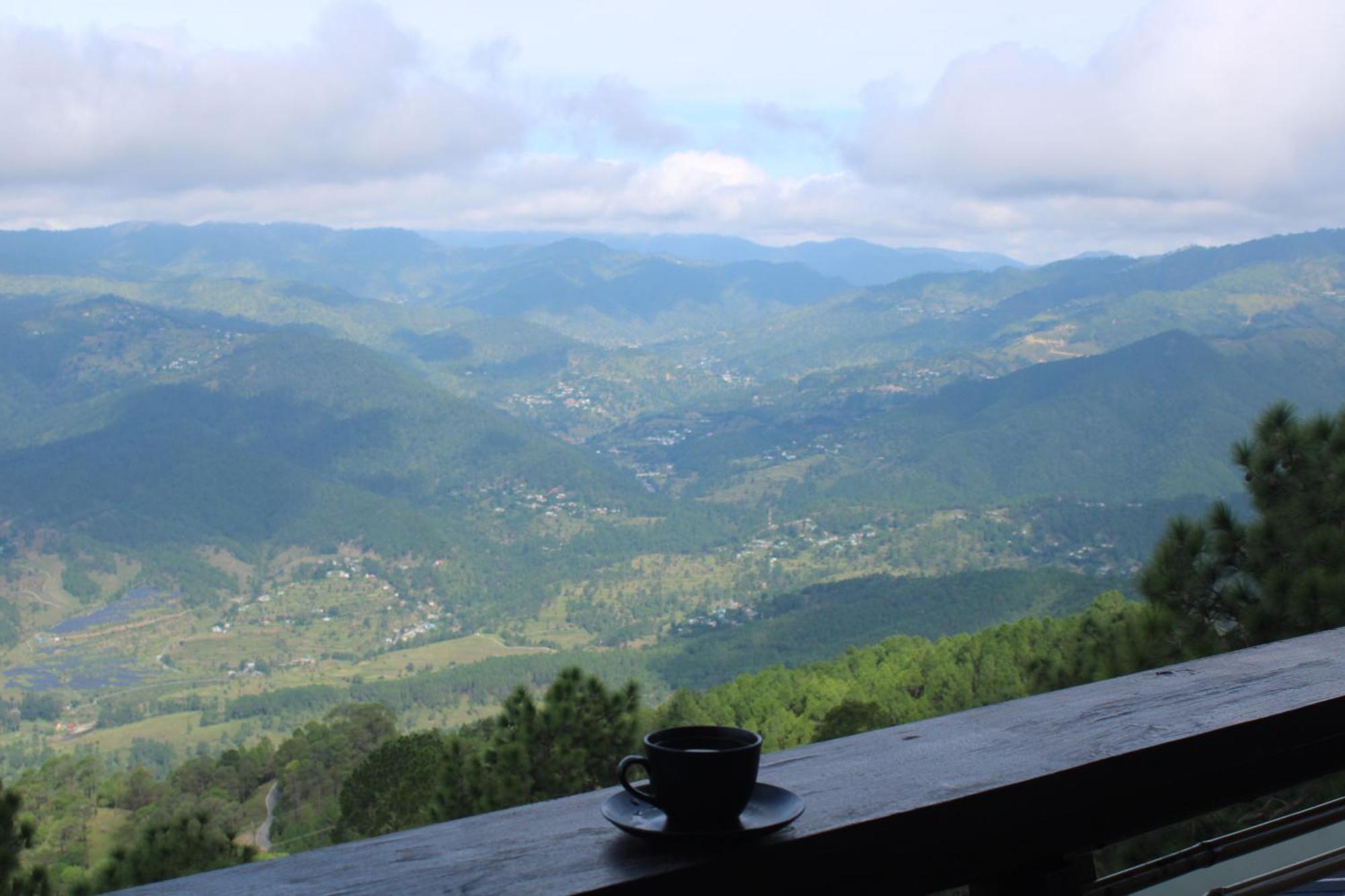 Himalayan Hobbit House Hotel Almora Luaran gambar