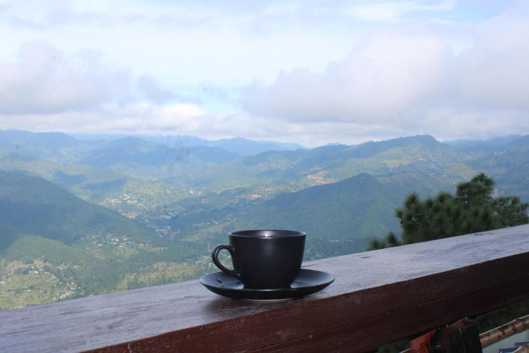 Himalayan Hobbit House Hotel Almora Luaran gambar