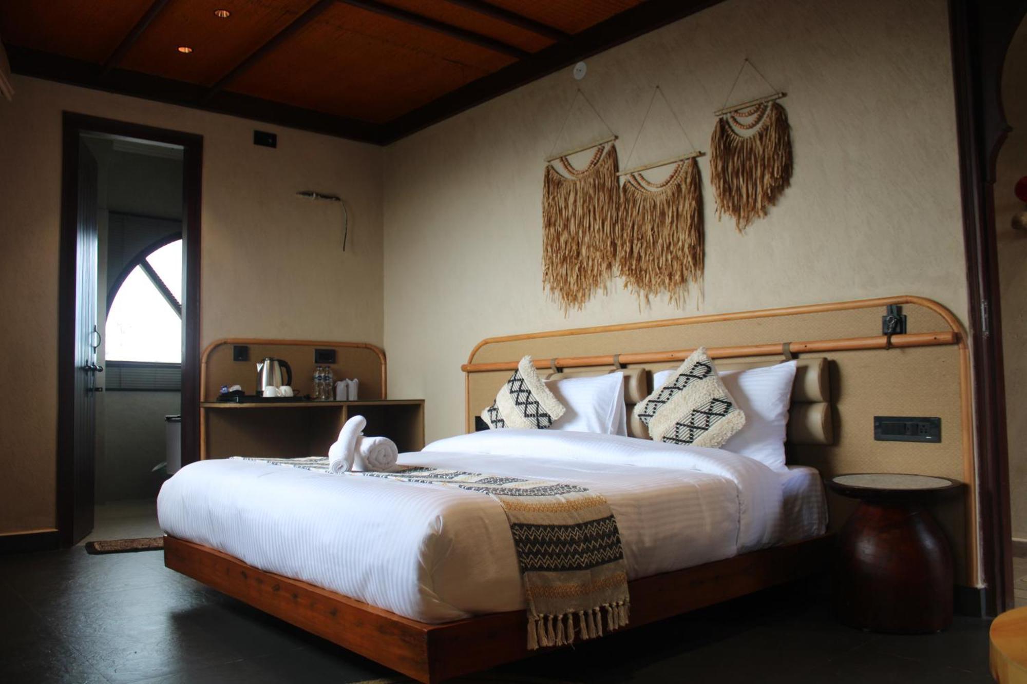 Himalayan Hobbit House Hotel Almora Luaran gambar